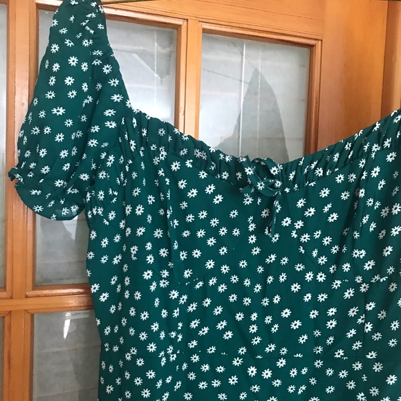 Green dress size L slit in front, lined,L - Picture 9 of 9